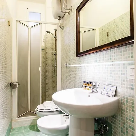 Casina Rugantea 2 Minutes From St Peter